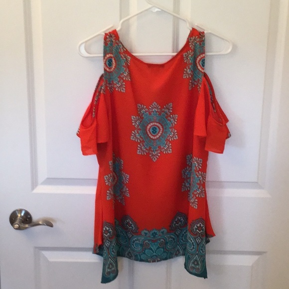 Venus Cold Shoulder summer Top. - Picture 2 of 5